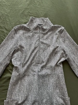 Vestido para mujer Athleta Delancey media cremallera manga larga blanco y negro  Foto 1 de 4