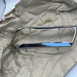 Rear Taillight Chrome Frame Left fits Mercedes w111 280se 1118266152 - Bild 1 von 5