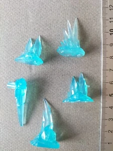 CRYSTAL SPIKES MINIATURE/DUNGEONS & LASERS CAVES G418 - Imagen 1 de 1