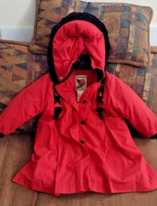 Vintage Rothschild Red Cape Coat Girls Black Ribbons Bows Trim Size 5 EUC - Picture 1 of 4