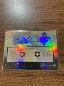 Autografo 2010 Topps Tribute #TAR-DGO2 Dwight Gooden Bat Relic (7/99) - Foto 1 di 1