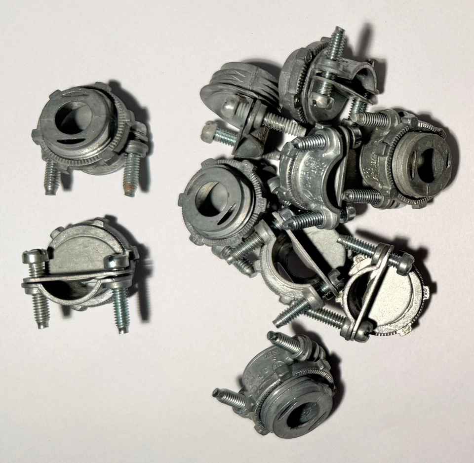 25 PACK - 3/8" MC Connector - 1/2" K.O. Size    **SHIPS FREE** - Image 1 of 1