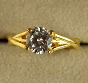 2 Ct Round Cut Simulated Diamond Women Wedding Ring 14K Yellow Gold Plated - Picture 1 of 6