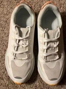 VIONIC SNEAKERS (EDIN STYLE) (SIZE 6.5 WIDE) - WHITE/ORANGEY-PEACH ACCENTING - Picture 1 of 10