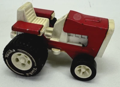 Tractor Tonka Rojo Vintage Metal y Plástico con Enganche Césped Jardín Granja Mini Años 70 685 Foto 1 de 4