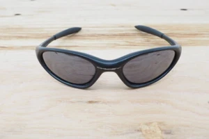 Gafas de sol Oakley Minute vintage negras con lentes negras - Imagen 1 de 5