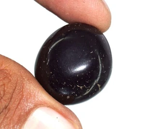 Piedra preciosa pulida de cristal negro natural de Madagascar con certificación 66,15 quilates - Imagen 1 de 4