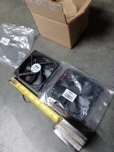 !!!!! 4 3/4" DC QUADRAT LÜFTER 12 Volt. 2 davon!!! . - Bild 1 von 8