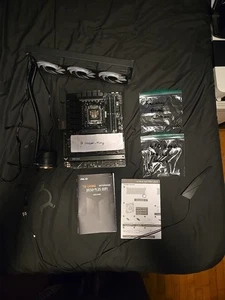 *Disc lesen* AORUS Waterforce II 360 und B50-Plus Wifi Asus Mainboard - Bild 1 von 3