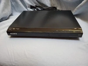 Sony  CD and DVD Player  DVP-SR210P-Parts Only No remote/cables READ BELOW U32 - Picture 1 of 3