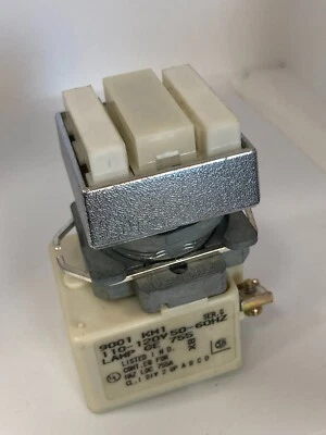 SQUARE D 9001KXRH35 DUAL PUSHBUTTON ILLUMINATED CENTER WO/LENS 110-120V NNB - Image 1 of 4