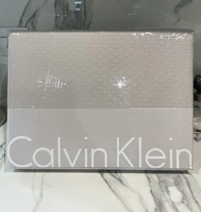 Calvin Klein Oval Bands Blanca Opal light Grey King Coverlet. Brand New! - Picture 1 of 6