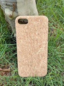 iPhone 7 / 8 Handmade Phone Case Hard PC Finishing Eco-Friendly & Sustainable - Picture 1 of 6