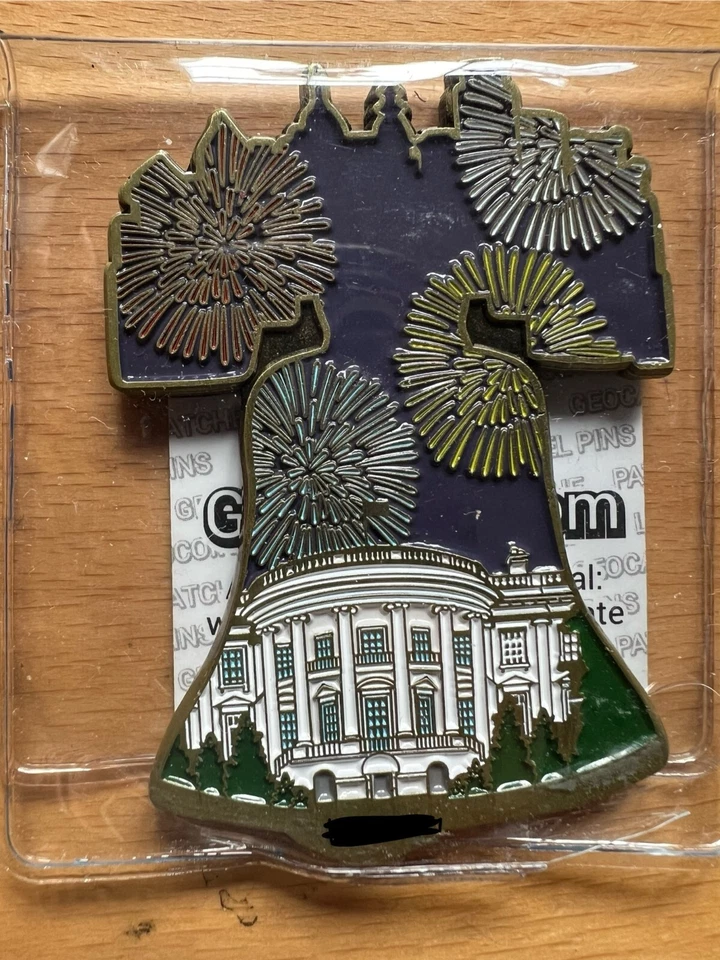 Geocoins Glocke mit Pin  - Bild 1 von 1