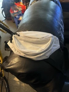 White Dalix Fanny Bag - Picture 1 of 3