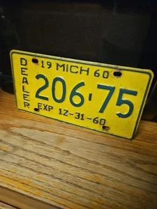 Vintage 1960 Michigan License Plate Dealer # 206-75 - Picture 1 of 8