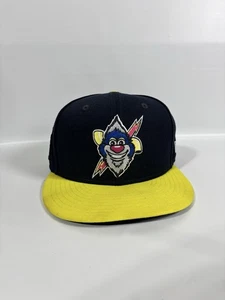 NUEVA ERA MARVEL'S DEFENDERS OF THE DIAMOND Scranton RailRiders NY Yankees 7 3/8 - Imagen 1 de 5