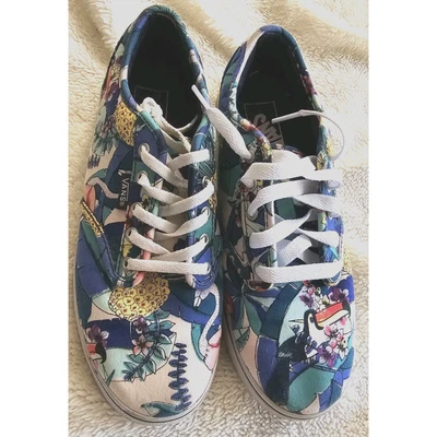 Vans Authentic Low Pro Women’s Size 6 M Tropical Flowers Parrot Canvas Sneakers - Image 1 of 4