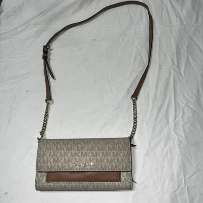 MICHAEL KORS Jet Set Medium Logo Crossbody Bag Pre Owned - Image 1 of 4