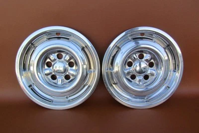 Mercury Cyclone 1964-1967 bonito par de tapacubos traseros cromados originales de fábrica de 14" Foto 1 de 4