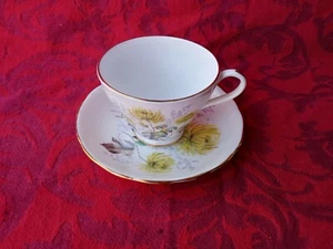 Royal Imperial Finest Bone China Tea Cup and Saucer Made in England #33 - Picture 1 of 7