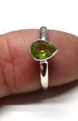 Handmade 925 Sterling Silver 7 x 5 mm Faceted Peridot Teardrop Ring Size H - W - Image 1 of 4