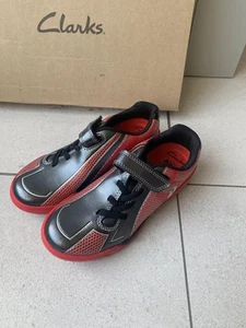 NEW CLARKS LITTLE BOYS RED & BLACK LEATHER TRAINERS UK SIZE 11 F - Picture 1 of 4