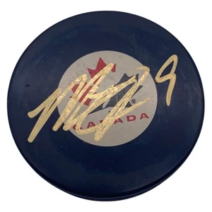 Matt Duchene Signed Team Canada Logo Hockey Puck Beckett Stars Avalanche Preds - Picture 1 of 2