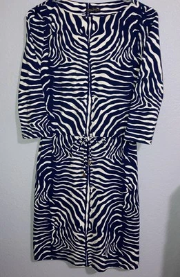 Vestido justo J McLaughlin azul marinho marfim estampa de listras de zebra cintura amarrada manga 3/4 XS - Imagem 1 de 4