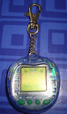   Giga Pets Microchimp Llavero Electrónico Tigre Impresionante Mascota Impresionante  Foto 1 de 2