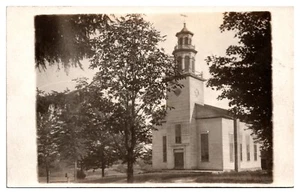 Hermosa iglesia rural RPPC, ubicación desconocida, posiblemente Nueva Inglaterra - Imagen 1 de 2