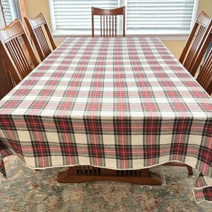 Williams Sonoma Tablecloth Stewart Tartan Plaid Cotton Linen Blend 70" x 126" - Picture 1 of 6