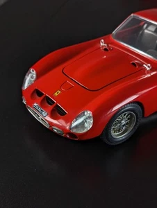 Burago 1962 Ferrari GTO Model Car 1:18 Scale Red, Made in Italy - Picture 1 of 14
