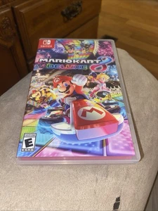 Mario Kart 8 Deluxe Edition (Nintendo Switch, 2017) - Picture 1 of 4