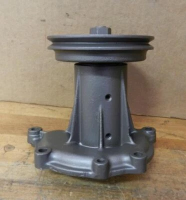 Ferrari 308 328 Mondial 1982-89 3,0 L 3,2 L V8 reconstruida bomba de agua con polea 2516 Foto 1 de 4