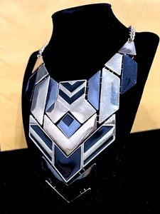 costume, statement jewelry necklace for women - Picture 1 of 2
