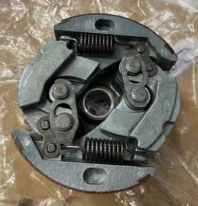 Yamaha OEM Clutch PW50 3L5-16620-04-00 Used w/ HD springs - Foto 1 di 2
