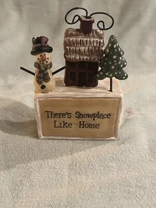 "Adorno There's Snowplace Like Home By SUZI GUC 1 3/4"" x 3" - Imagen 1 de 3