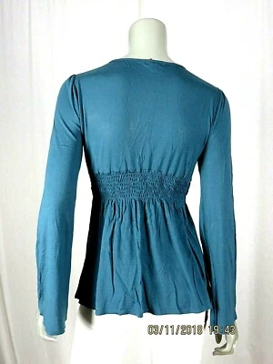 SHAMELESS SZ Juniors L NWOT Cambridge Blue Blouse Cross Over V- Neck Top Shirt - Image 1 of 4