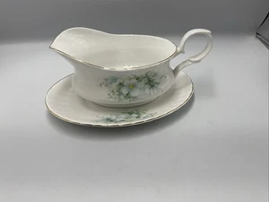 Vintage Royal Stafford Blossom Time Gravy Boat And Matching Saucer Set - Picture 1 of 21