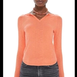 MOTHER The Split Varsity Split Neck Top In Ora Coral Large - Picture 1 of 6