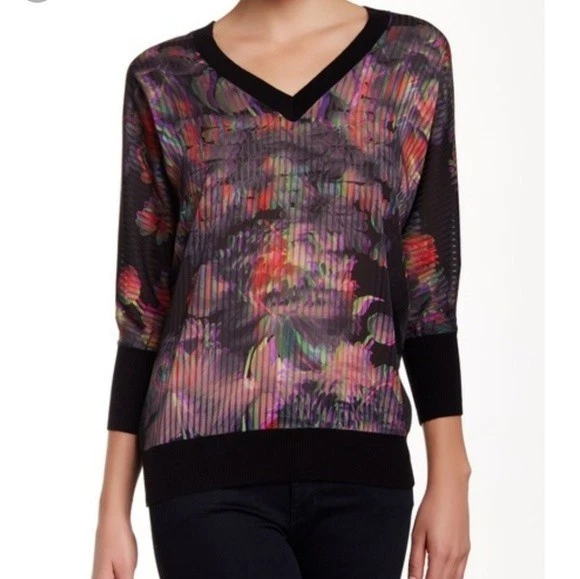 Ted Baker  0 XS Tamela Floral Panel Dolman  Sleeve Sweater Wool Cashmere V Neck - Image 1 of 4