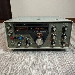 nadajnik-odbiornik śmieci YAESU FR-101 - Zdjęcie 1 z 10