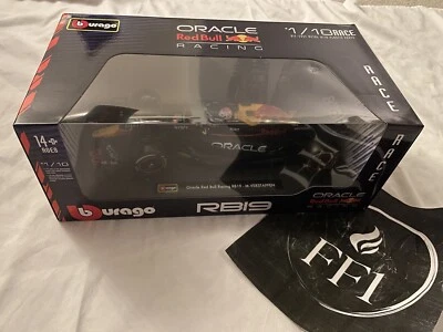 Max Verstappen's 2023 F1 Red Bull Honda Racing RB19 Diecast Car Model 1:18 Scale - Image 1 of 4