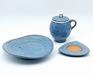 Vintage MCM Studio Art Pottery Blue Stoneware Lidded Pot & Plates CP Abe Cohn? - Picture 1 of 24