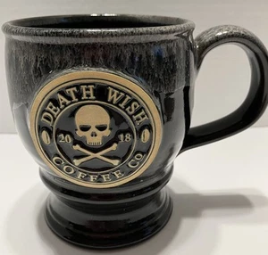 Taza de café Death Wish 2018 Deneen Pottery sin usar.  Sin caja.  USA - Imagen 1 de 11
