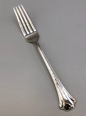 Horquilla de plata esterlina English Chippendale de Reed & Barton 7,5" Foto 1 de 2