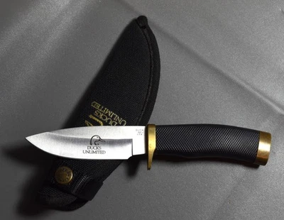 Vtg. Buck 692 U USA Vanguard Hunting Knife w Nylon Sheath - Ducks Unlimited - Image 1 of 4
