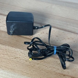 LEMAX BLACK POWER ADAPTER 4.5V UR4120045070G CHRISTMAS HALLOWEEN VILLAGE C696 b - Picture 1 of 3