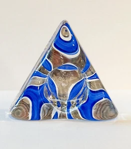 Kosta Boda Ulrica Hydman Vallien Suecia Candelabro triangular soporte votivo UHV - Imagen 1 de 9